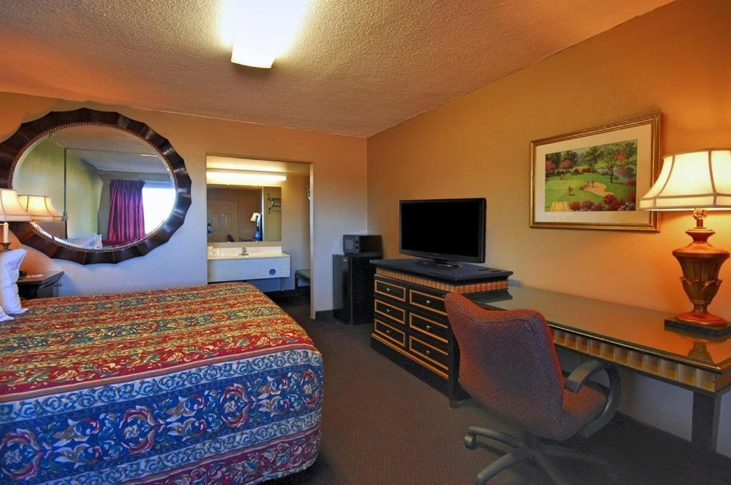 Rodeway Inn Indianola Номер фото